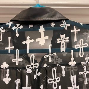 Bongo plus top… states it’s a 1 X… but fits more like a large.